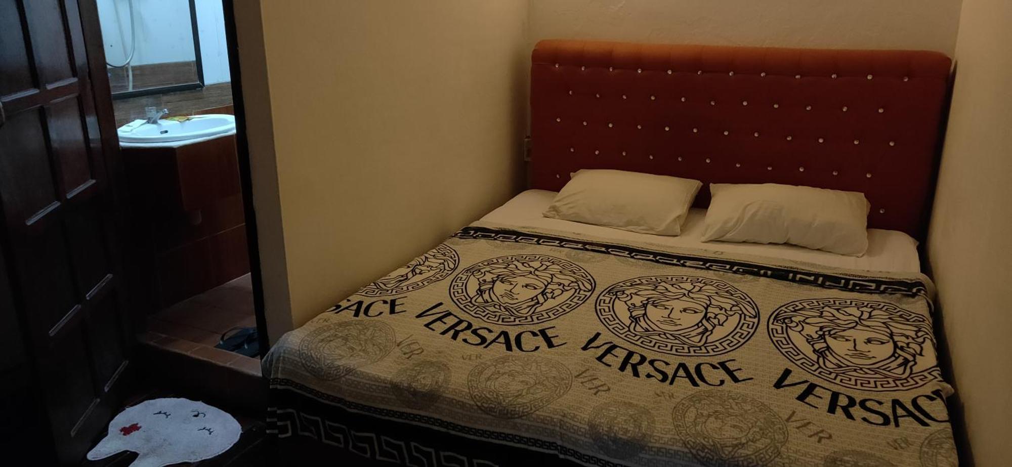 Phousi Guesthouse 2 Luangprabang Szoba fotó